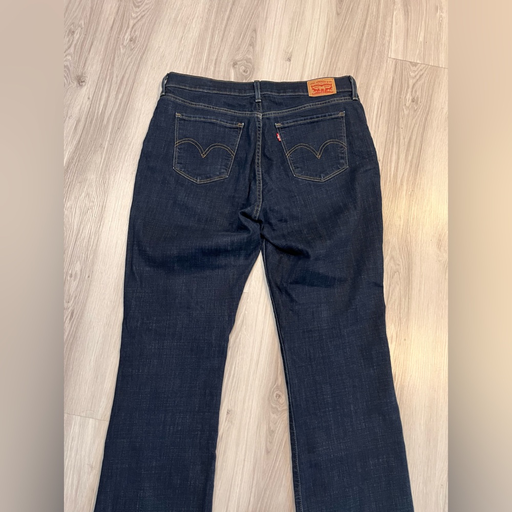 Levi's Dark Blue Bootcut Leg Jeans, Long, 32 In Inseam. - Picture 5 of 9